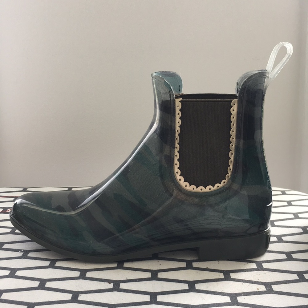 Camouflage Booties (fits like size 10/10.5)